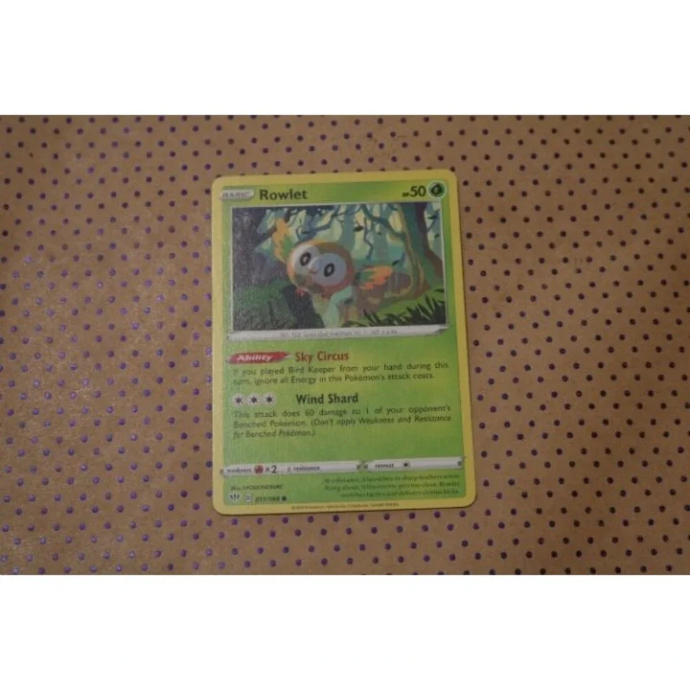 Rowlet 011/189 Pokemon Card (2020)